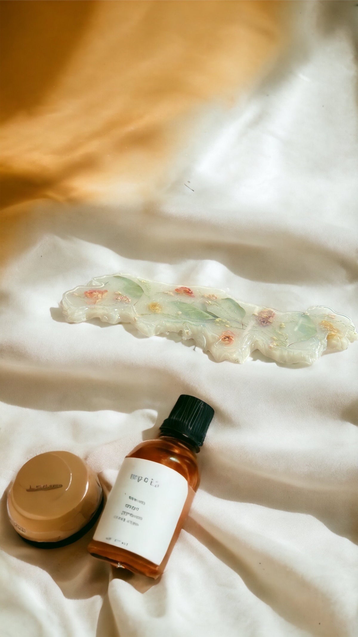 Large decorative resin tray