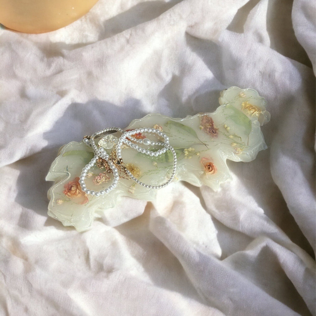 Floral home decor resin tray