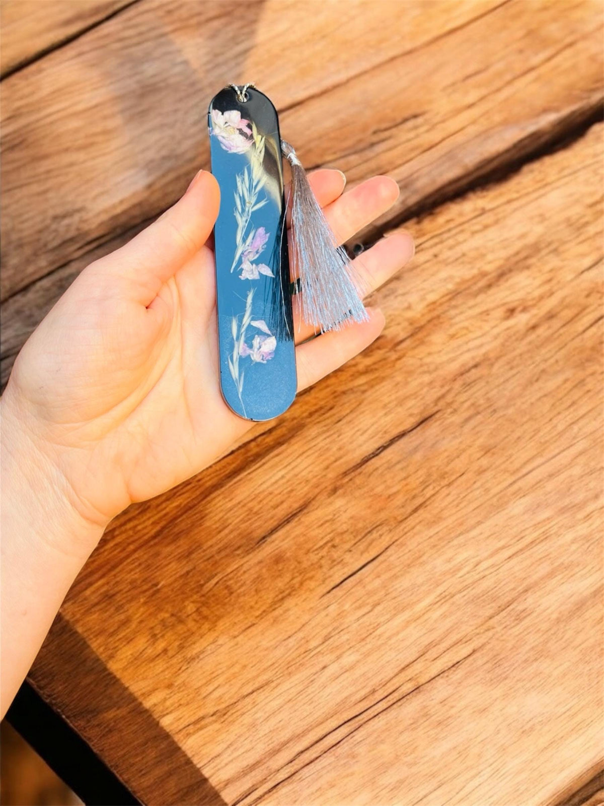 Resin bookmark with pressed flowers