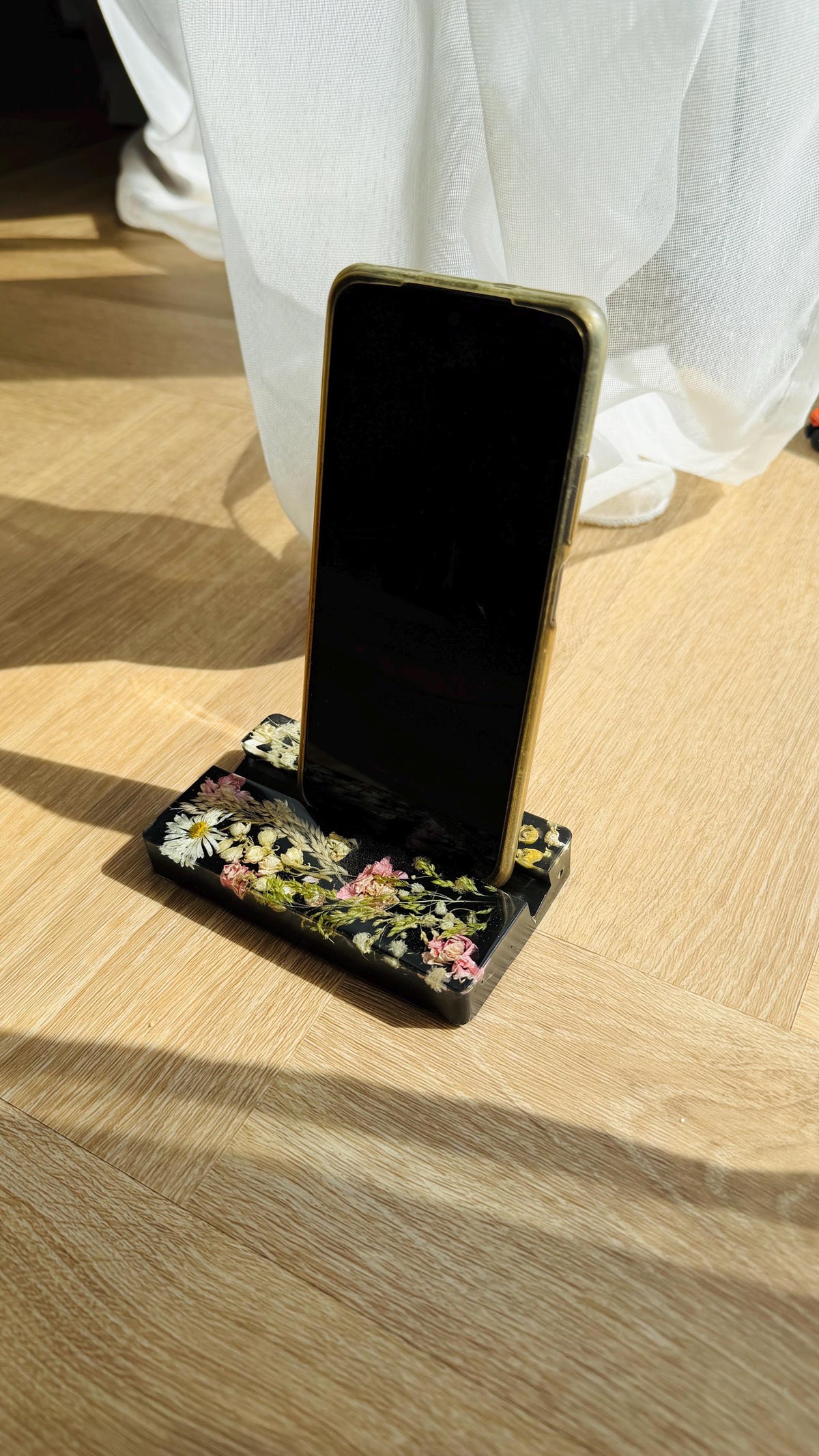 Handmade resin card holder